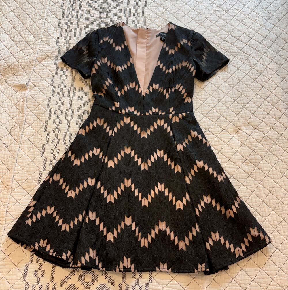 Stylestalker Deep V Short Sleeve A Line Cocktail Dress XS